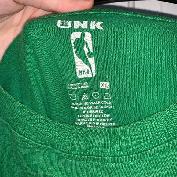 🎉Celtics T-shirt - Picture 3 of 6